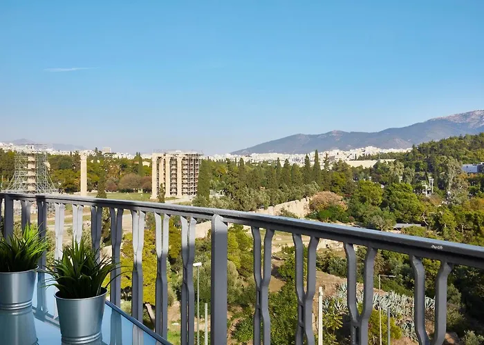 Chloe Boutique s Acropolis Museum